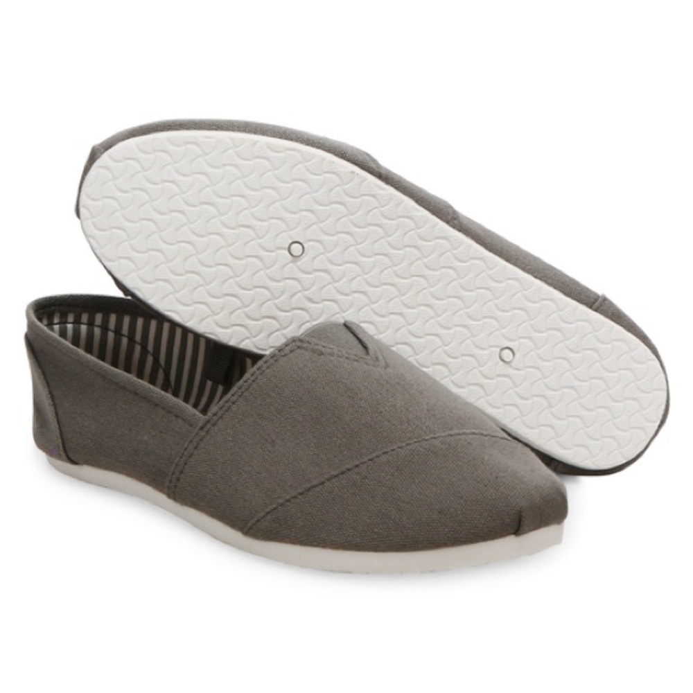 Sole mates ladies canvas flat slip on shoes in gray